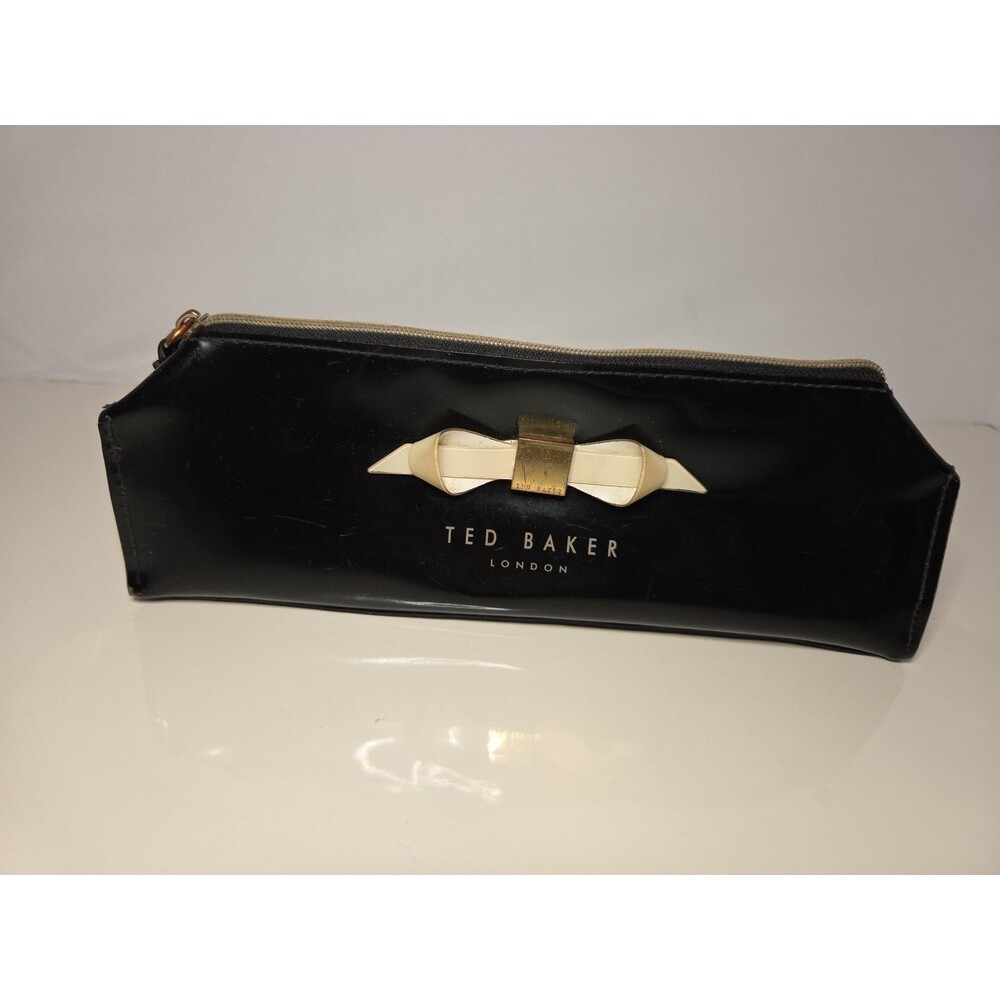Ted Baker Black Glossy Make Up Brush Pouch 9 X 2 X 3 Triangle Zip Up With Bow